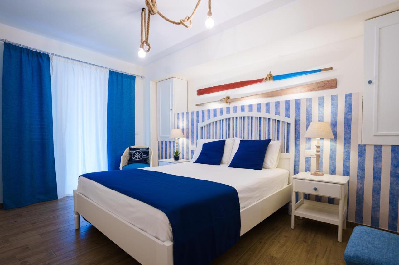 سانتا تيريزا دي ريفا Quattro Torri B&B المظهر الخارجي الصورة