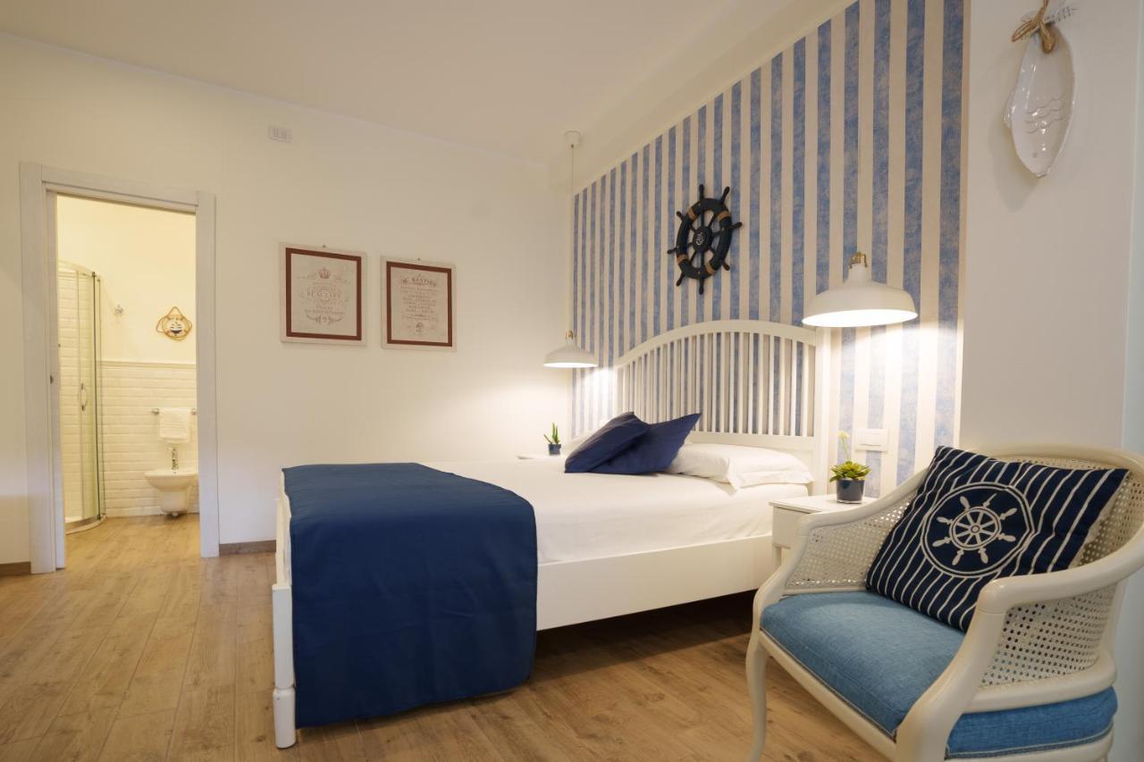 سانتا تيريزا دي ريفا Quattro Torri B&B المظهر الخارجي الصورة