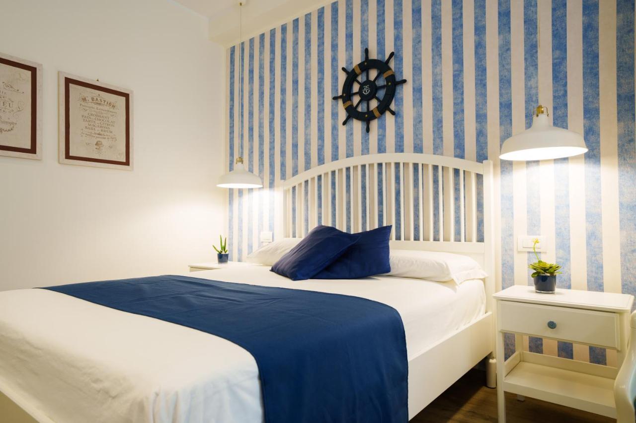 سانتا تيريزا دي ريفا Quattro Torri B&B المظهر الخارجي الصورة