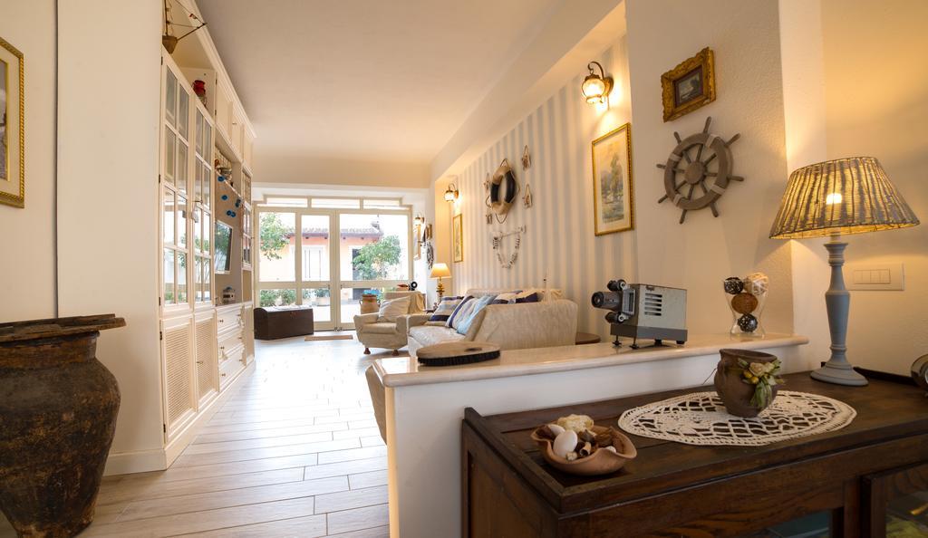 سانتا تيريزا دي ريفا Quattro Torri B&B المظهر الخارجي الصورة